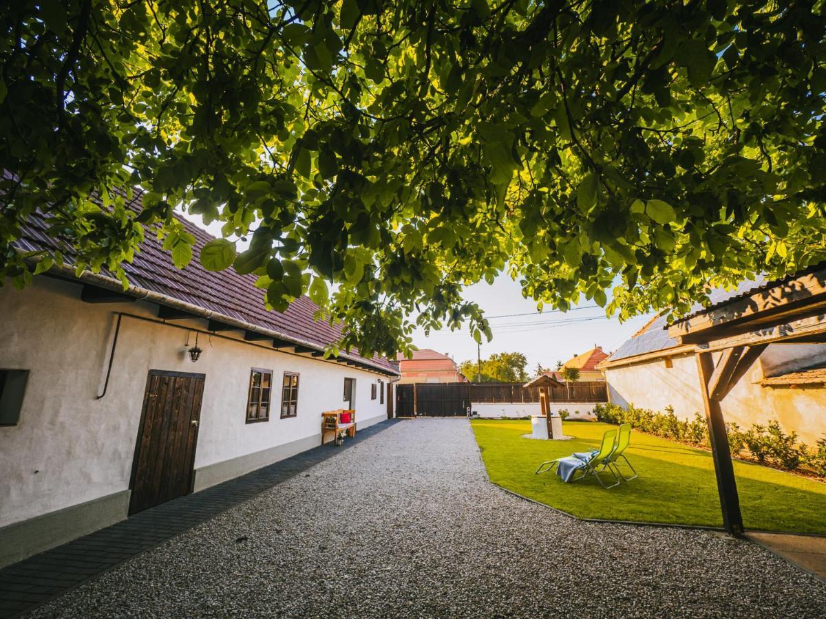A MI KISHÁZUNK vendégház Szomod Esterno foto
