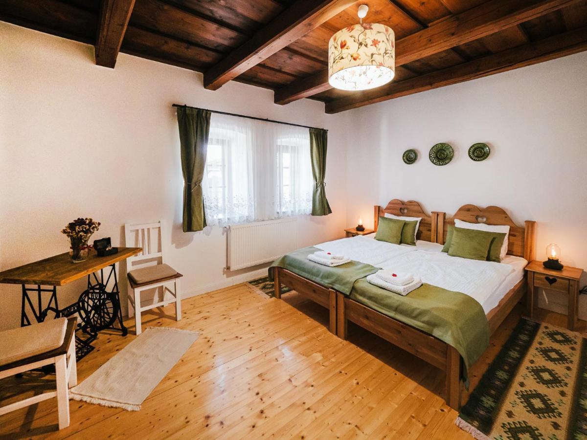 A MI KISHÁZUNK vendégház Szomod Esterno foto
